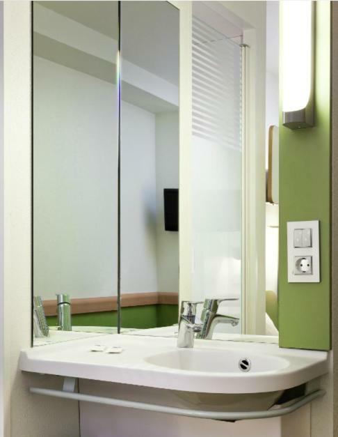 Ibis Budget Bradford Bradford  Exterior foto